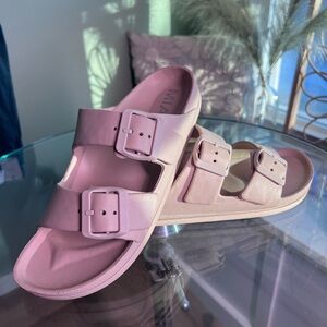 Mia Two-Strap Sandals- Sz: 6